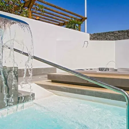 Willa Playa Blanca Sleeps 8 Pool Air Con T803048 Playa Blanca (Lanzarote)