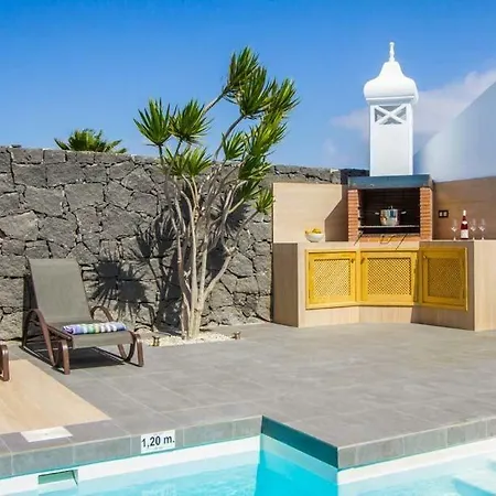 Villa Playa Blanca Sleeps 8 Pool Air Con T803048